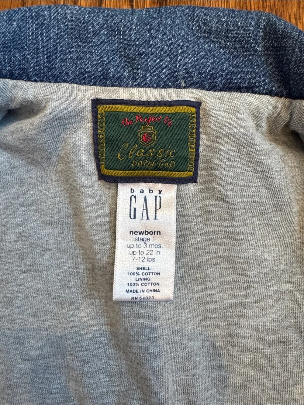 Baby GAP Medium Blue Denim Jacket with Grey Lined Collar size newborn stage 1